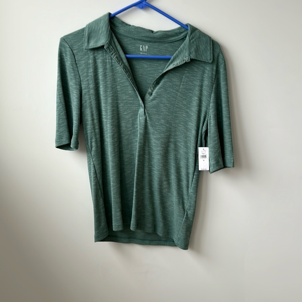 Sage green Gap short sleeved Henley